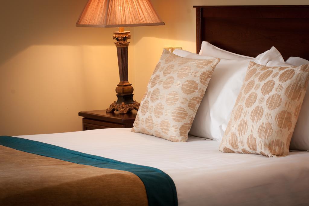 Meadow Court Hotel لوجهيرا الغرفة الصورة