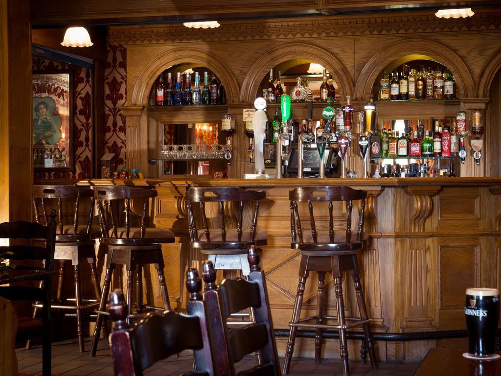 Meadow Court Hotel لوجهيرا المظهر الخارجي الصورة