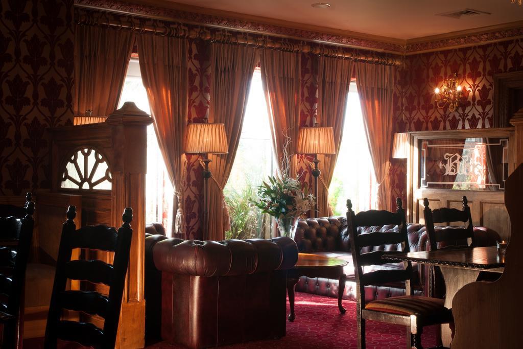 Meadow Court Hotel لوجهيرا المظهر الخارجي الصورة