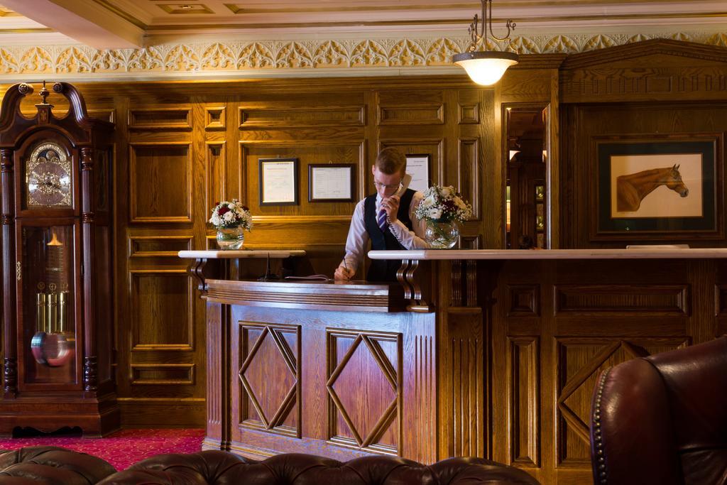 Meadow Court Hotel لوجهيرا المظهر الخارجي الصورة