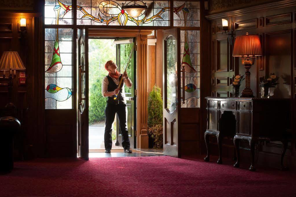Meadow Court Hotel لوجهيرا المظهر الخارجي الصورة
