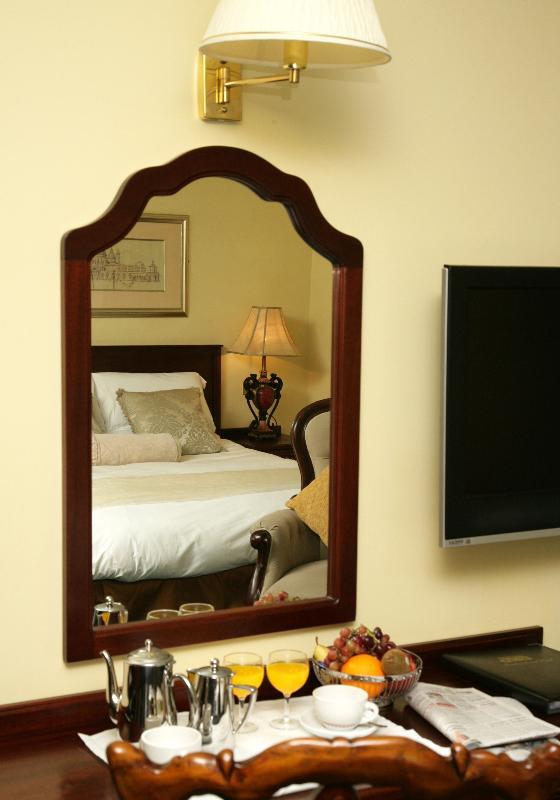 Meadow Court Hotel لوجهيرا المظهر الخارجي الصورة