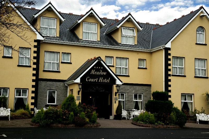 Meadow Court Hotel لوجهيرا المظهر الخارجي الصورة